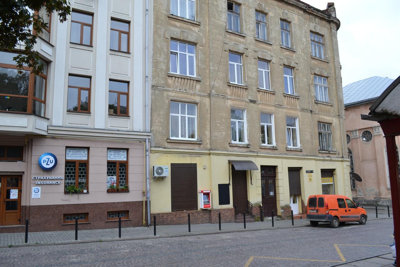 Apartment On Ploshcha Svyatogo Teodora Lviv Bagian luar foto